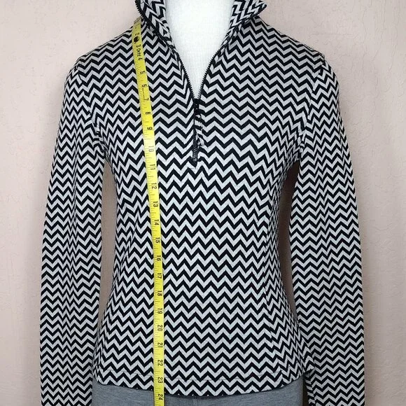 Black & White Long Sleeve Quarter Zip Mock Neck - Picture 14 of 16